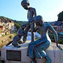 Statue sur le pont de Saint-Geniez-d'Olt