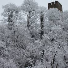 Chteau de Luz Saint Sauveur sous la neige