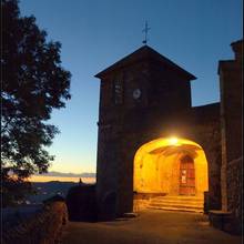 Porche de l'�glise St Maurice