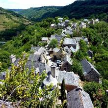 Photo : Randonnée sur le Causse Comtal vers Rodelle et Bezonnes AVEYRON 12 Randonnée sur le Causse Comtal vers Rodelle et Bezonnes AVEYRON 12