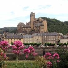 Estaing, class� parmi les plus beaux villages de France