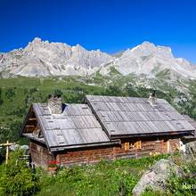 Photo : Refuge de Ricou en montant au lac Laramon Refuge de Ricou en montant au lac Laramon