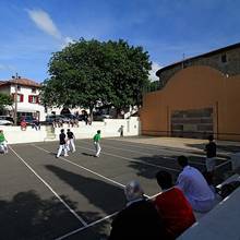 Fronton d'Ainhoa dans le Pays Basque