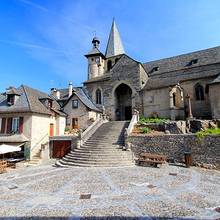 Eglise d'Estaing au petit matin